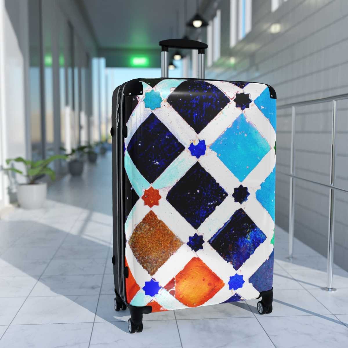 Tenerife Roller Suitcase - Image 3