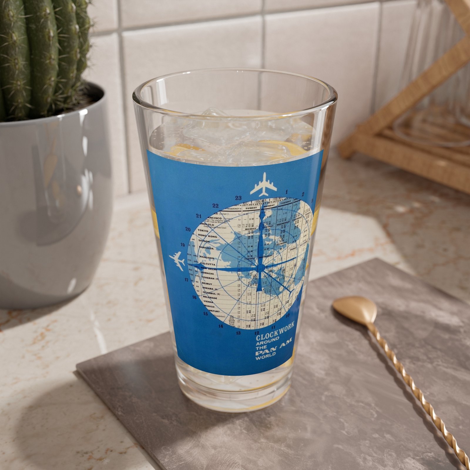 16oz Vintage World Map Mixing Glass - Image 2