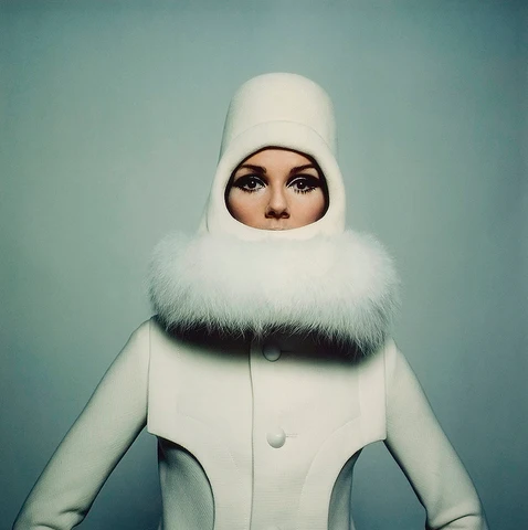 Andre_Courreges_Peter_Knapp_1965_480x480